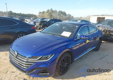 2021 Volkswagen Arteon 2.0T Sel Premium R-Line z USA, uszkodzony, nr VIN WVWTR7AN4ME010478